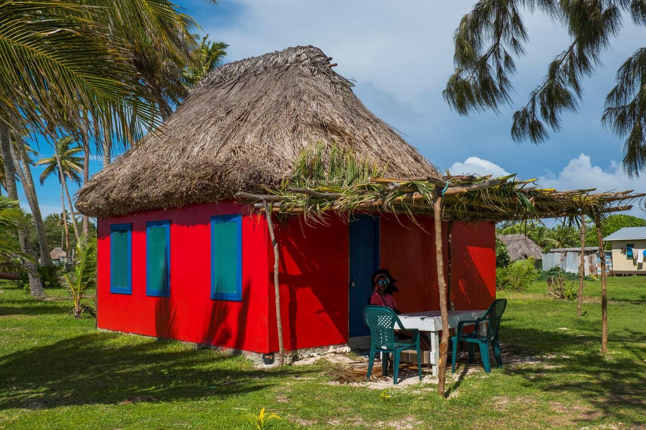 Yasawa Homestays Naisisili Exteriér fotografie