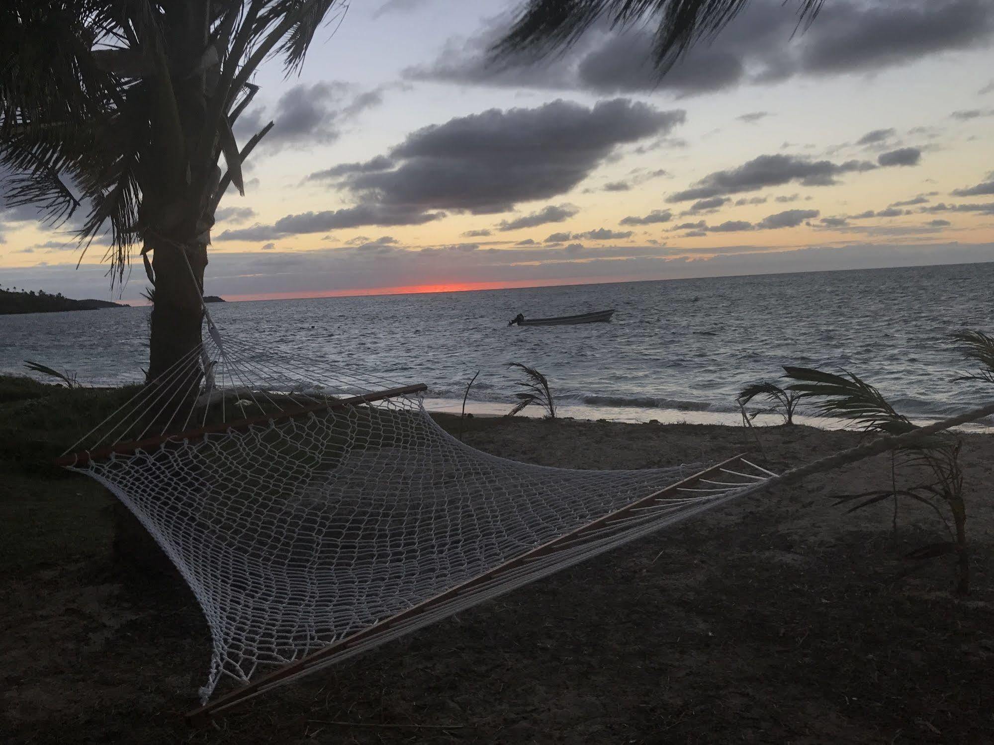 Yasawa Homestays Naisisili Exteriér fotografie